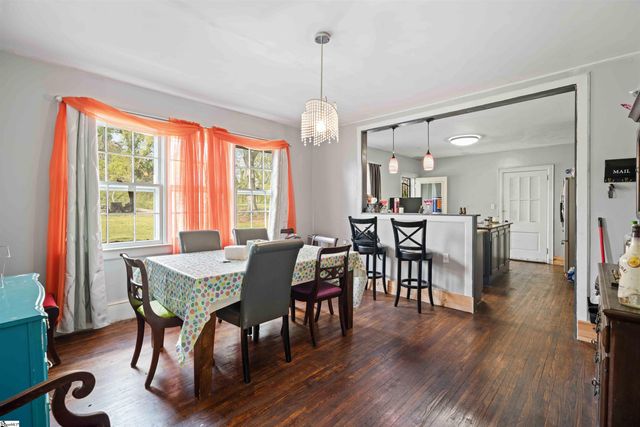 108 West Hampton Avenue, Honea Path, SC 29654