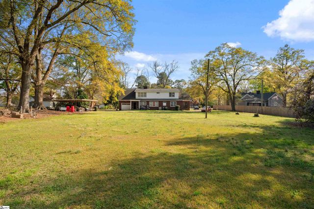 108 West Hampton Avenue, Honea Path, SC 29654