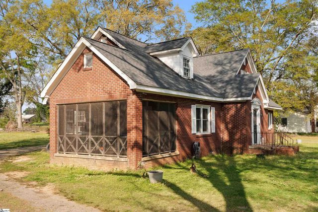 108 West Hampton Avenue, Honea Path, SC 29654