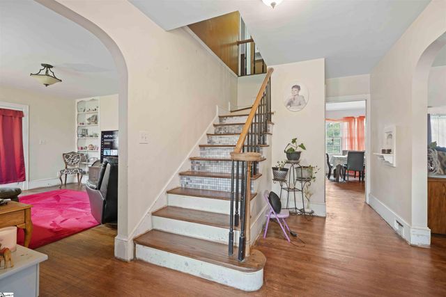 108 West Hampton Avenue, Honea Path, SC 29654