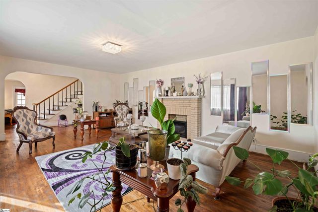 108 West Hampton Avenue, Honea Path, SC 29654