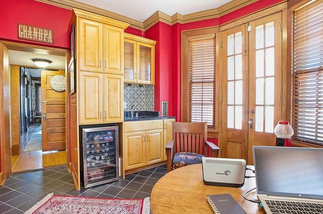 2028 Clay Street, St Joseph, MO 64501