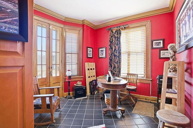 2028 Clay Street, St Joseph, MO 64501