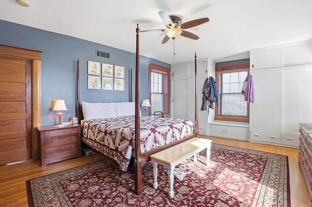 2028 Clay Street, St Joseph, MO 64501