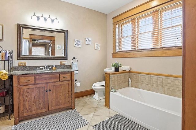 2028 Clay Street, St Joseph, MO 64501