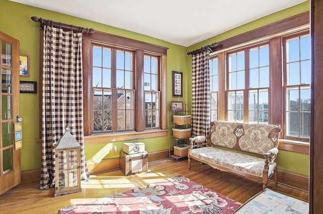 2028 Clay Street, St Joseph, MO 64501