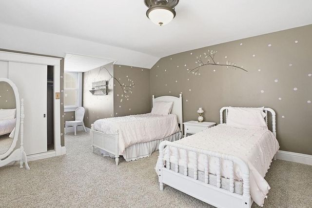 2028 Clay Street, St Joseph, MO 64501