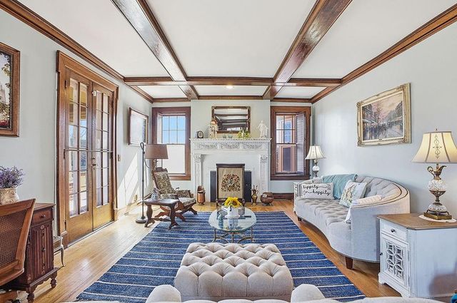 2028 Clay Street, St Joseph, MO 64501