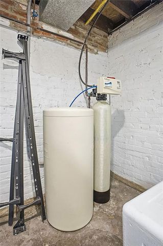 2028 Clay Street, St Joseph, MO 64501