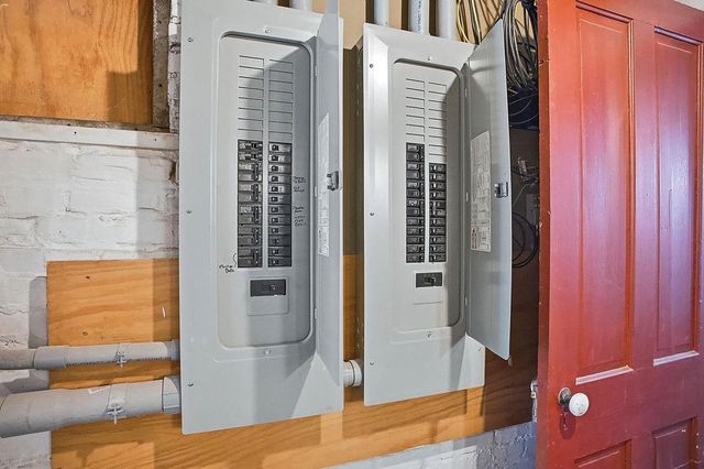 2028 Clay Street, St Joseph, MO 64501