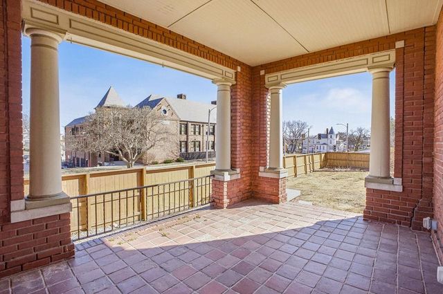 2028 Clay Street, St Joseph, MO 64501