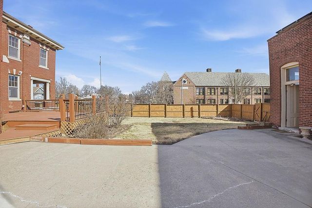 2028 Clay Street, St Joseph, MO 64501