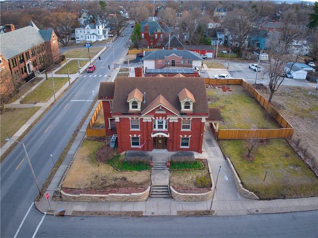 2028 Clay Street, St Joseph, MO 64501