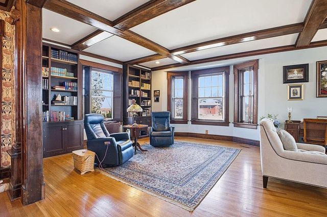 2028 Clay Street, St Joseph, MO 64501