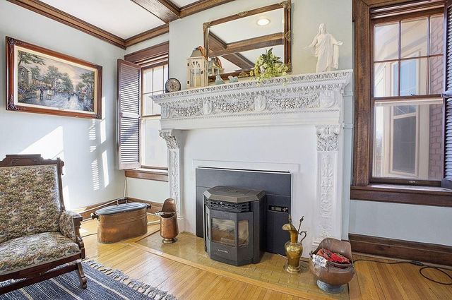 2028 Clay Street, St Joseph, MO 64501