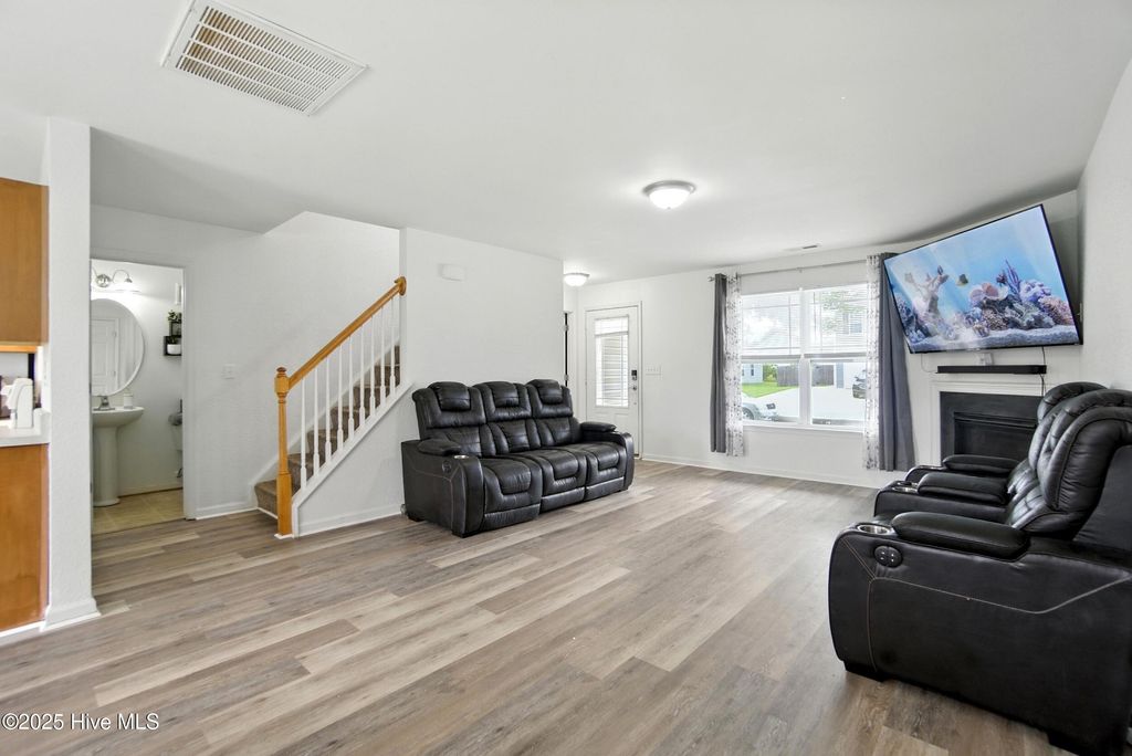 2125 Aydlett Drive, Elizabeth City, NC 27909