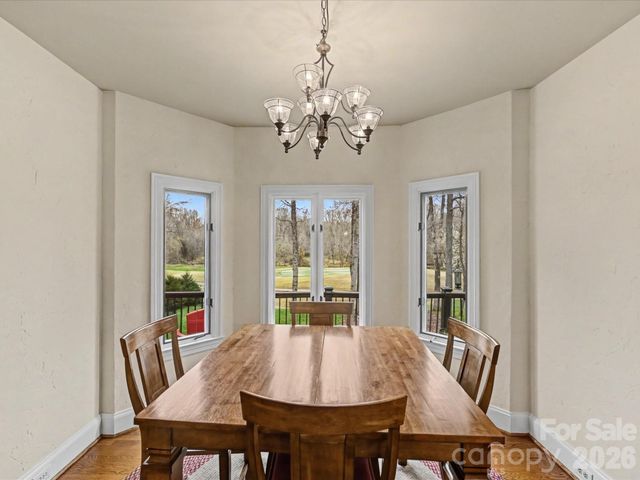 18801 River Falls Drive, Davidson, NC 28036