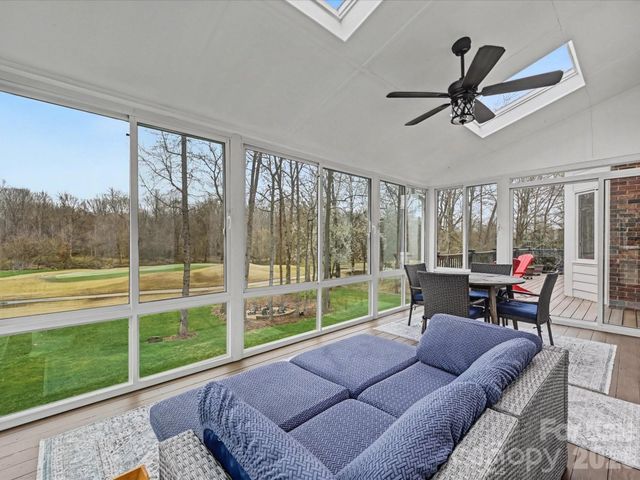 18801 River Falls Drive, Davidson, NC 28036