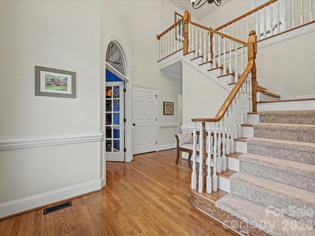 18801 River Falls Drive, Davidson, NC 28036