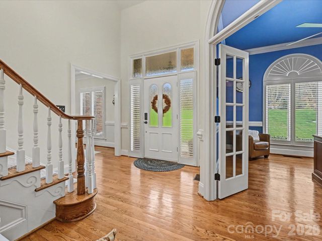 18801 River Falls Drive, Davidson, NC 28036