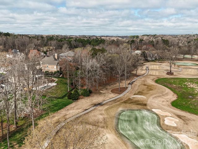 18801 River Falls Drive, Davidson, NC 28036