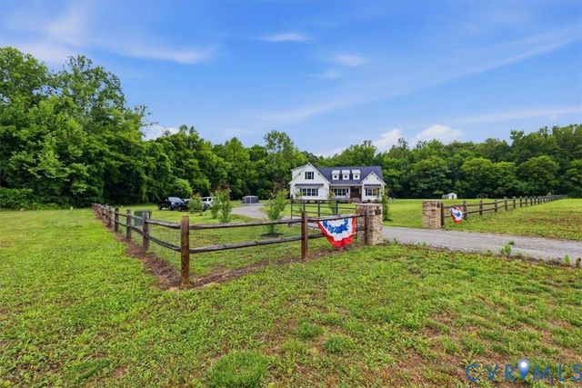 8085 Old Ridge Rd, Beaverdam, VA 23005