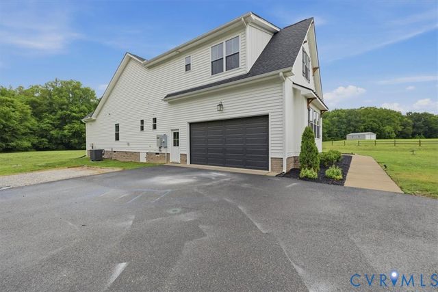 8085 Old Ridge Rd, Beaverdam, VA 23005