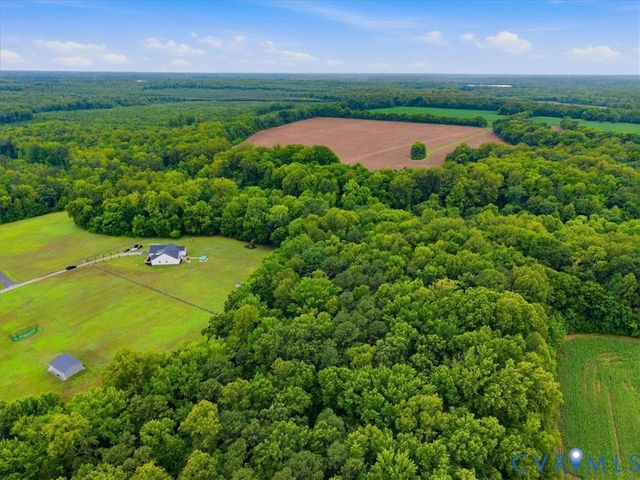 8085 Old Ridge Rd, Beaverdam, VA 23005