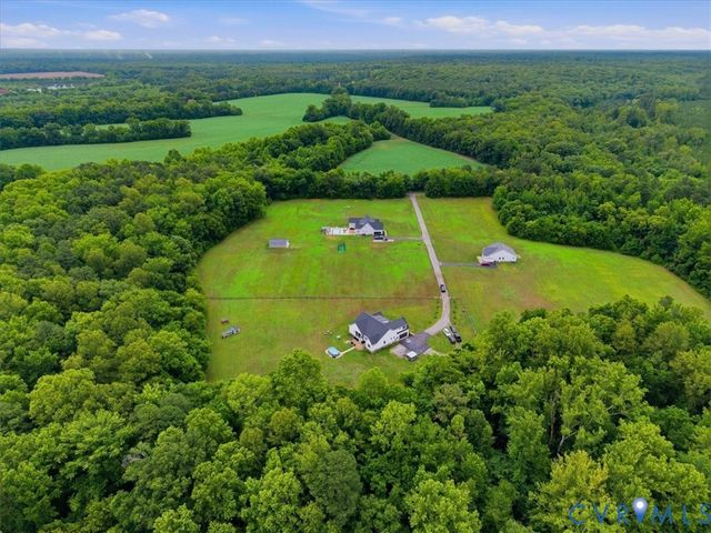 8085 Old Ridge Rd, Beaverdam, VA 23005