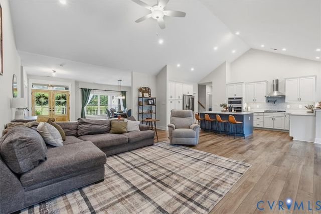 8085 Old Ridge Rd, Beaverdam, VA 23005
