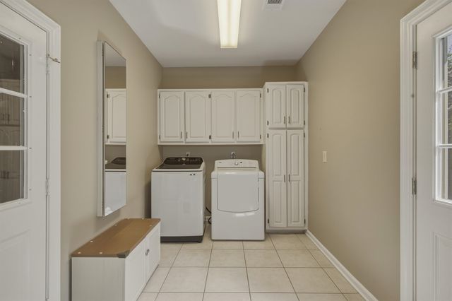 9533 DOGWOOD ESTATES DR, Germantown, TN 38139