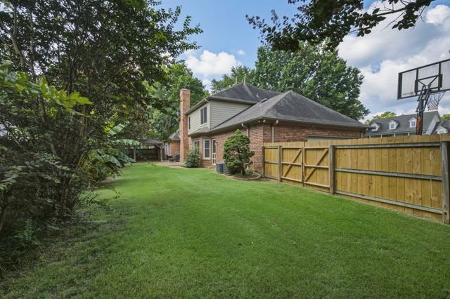 9533 DOGWOOD ESTATES DR, Germantown, TN 38139