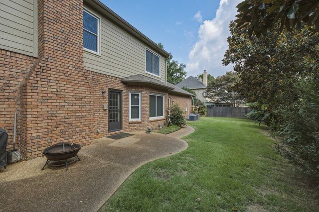 9533 DOGWOOD ESTATES DR, Germantown, TN 38139