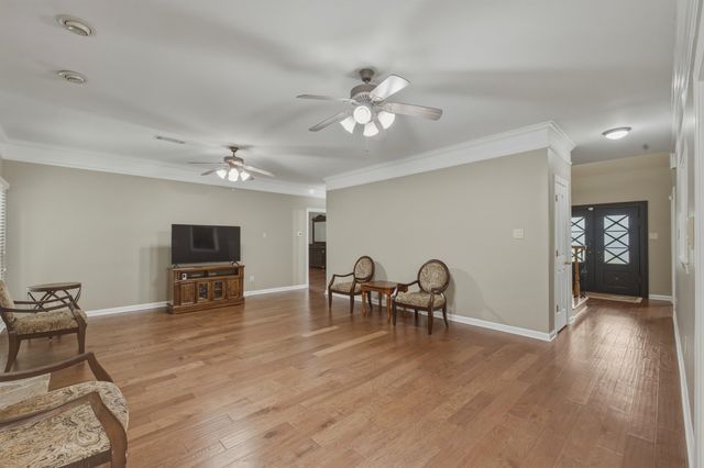 9533 DOGWOOD ESTATES DR, Germantown, TN 38139