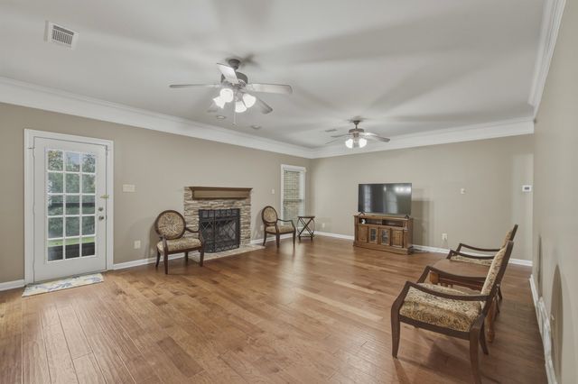 9533 DOGWOOD ESTATES DR, Germantown, TN 38139