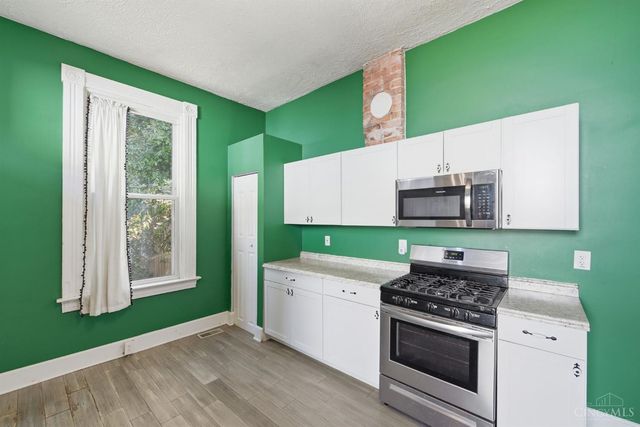 802 Delhi Avenue, Cincinnati, OH 45204