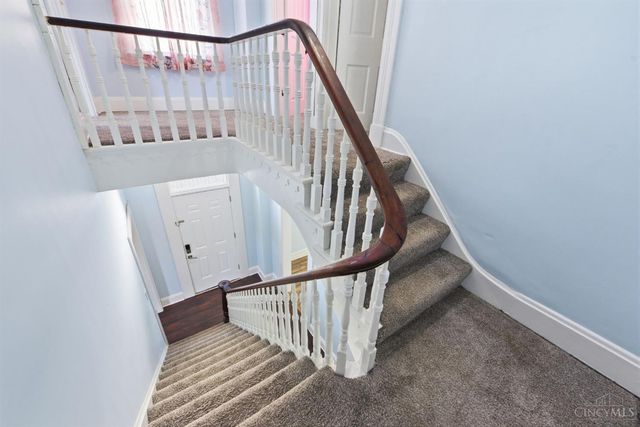 802 Delhi Avenue, Cincinnati, OH 45204