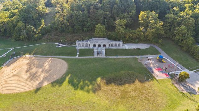 802 Delhi Avenue, Cincinnati, OH 45204