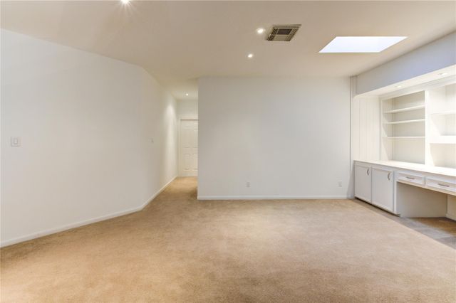 2524 Nantucket Drive B, Houston, TX 77057