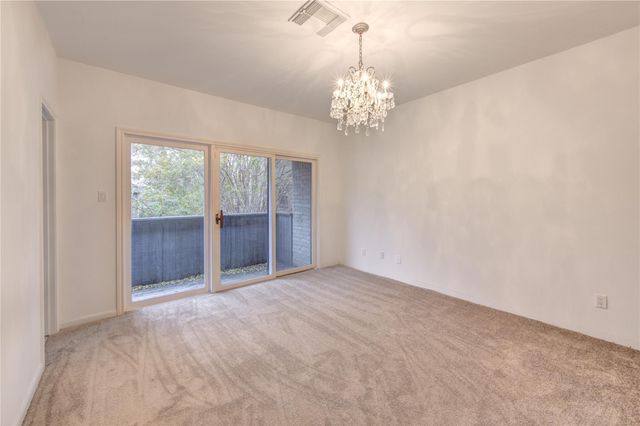 2524 Nantucket Drive B, Houston, TX 77057