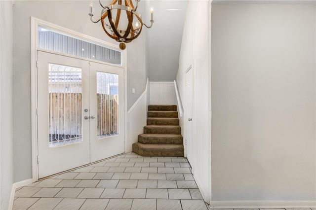 2524 Nantucket Drive B, Houston, TX 77057
