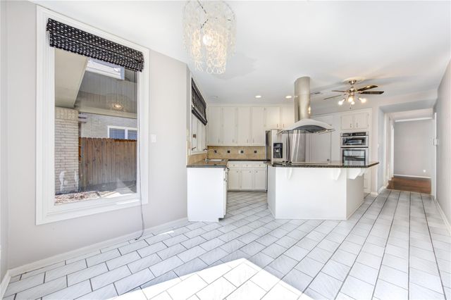 2524 Nantucket Drive B, Houston, TX 77057