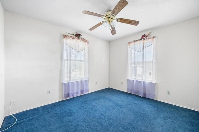 400 Blue Quail Dr, Lytle, TX 78052