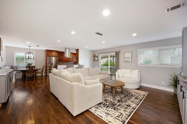 6806 Lakewood Way, Orangevale, CA 95662