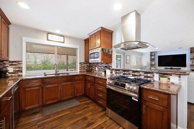 6806 Lakewood Way, Orangevale, CA 95662