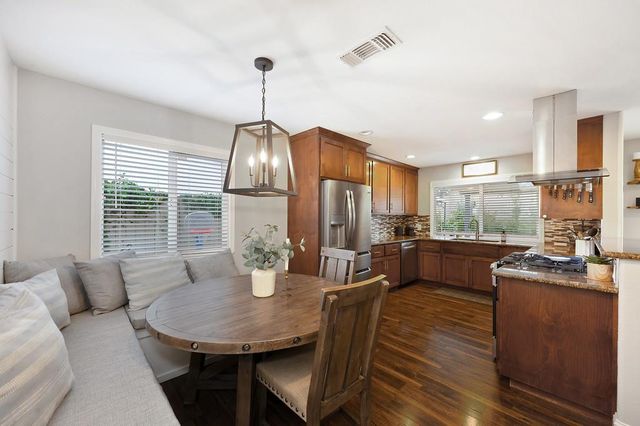 6806 Lakewood Way, Orangevale, CA 95662