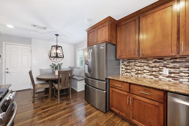 6806 Lakewood Way, Orangevale, CA 95662