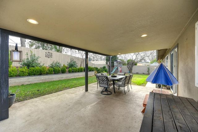 6806 Lakewood Way, Orangevale, CA 95662