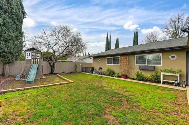 6806 Lakewood Way, Orangevale, CA 95662