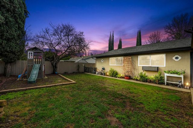 6806 Lakewood Way, Orangevale, CA 95662